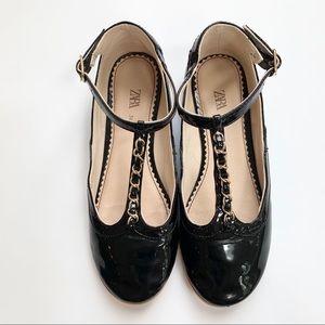 ZARA Black patent leather ballet flats